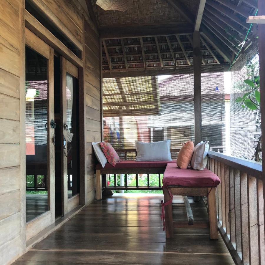 Ferienwohnung Harry'S Ocean House Pacitan Exterior foto
