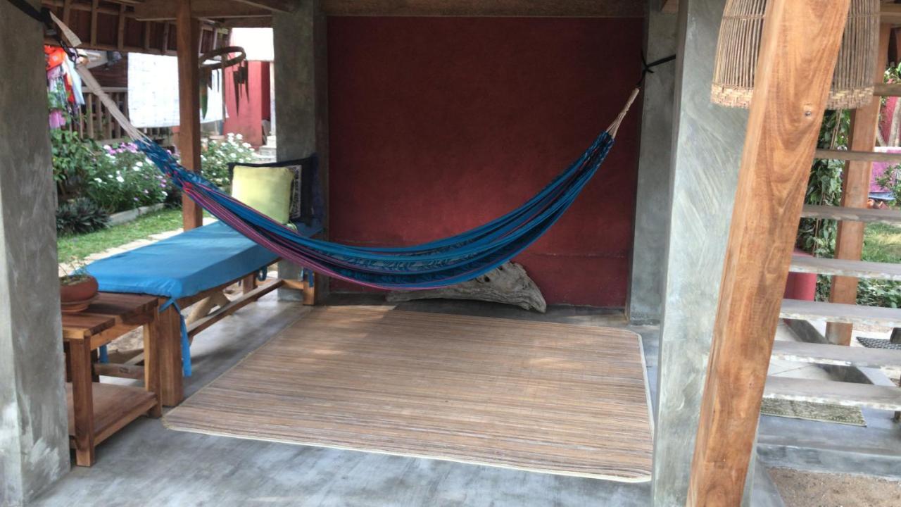 Ferienwohnung Harry'S Ocean House Pacitan Exterior foto