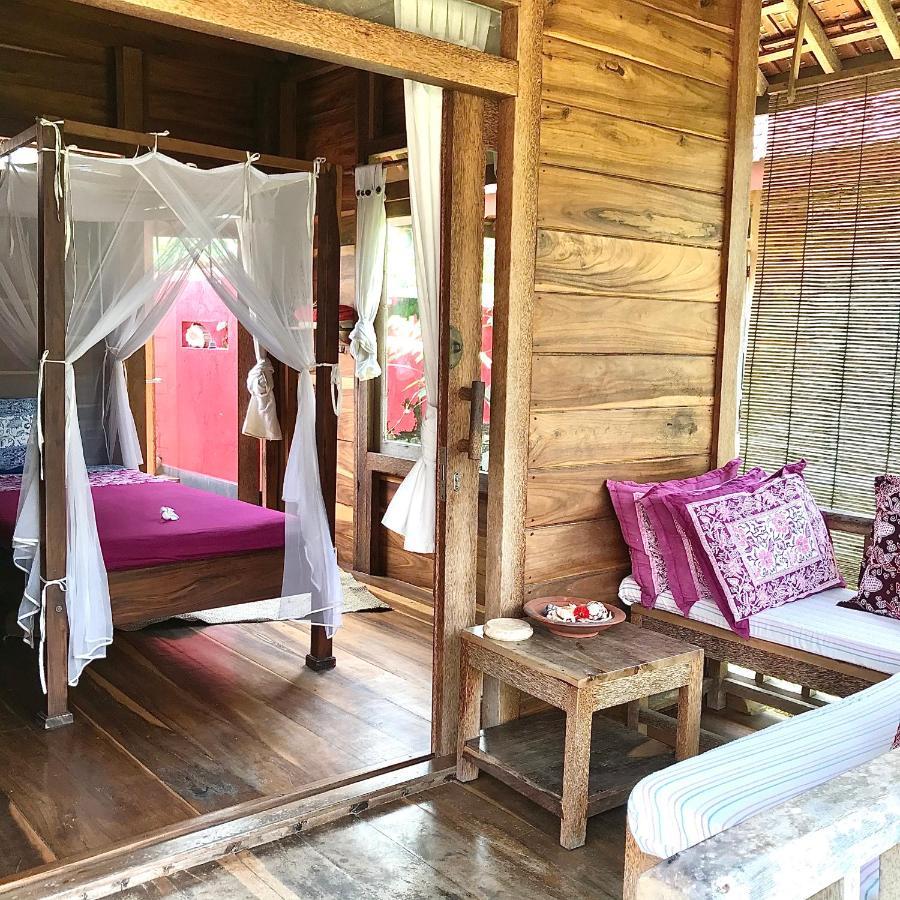 Ferienwohnung Harry'S Ocean House Pacitan Exterior foto