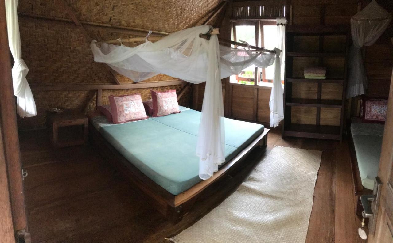 Ferienwohnung Harry'S Ocean House Pacitan Exterior foto