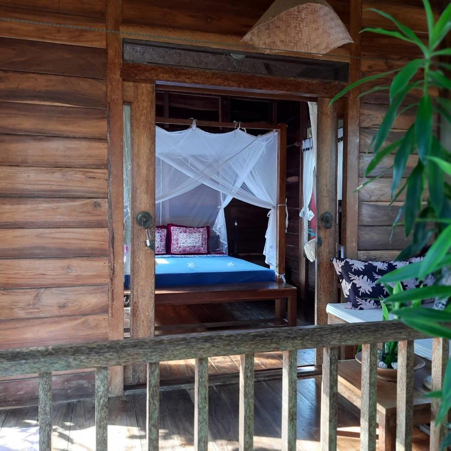 Ferienwohnung Harry'S Ocean House Pacitan Exterior foto