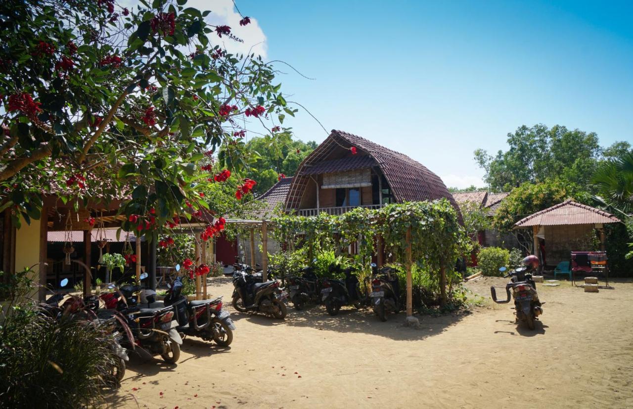 Ferienwohnung Harry'S Ocean House Pacitan Exterior foto
