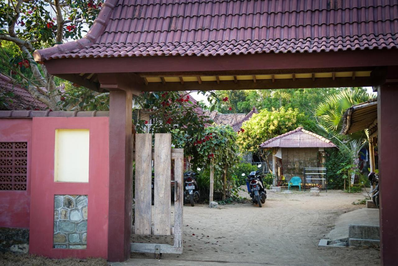 Ferienwohnung Harry'S Ocean House Pacitan Exterior foto